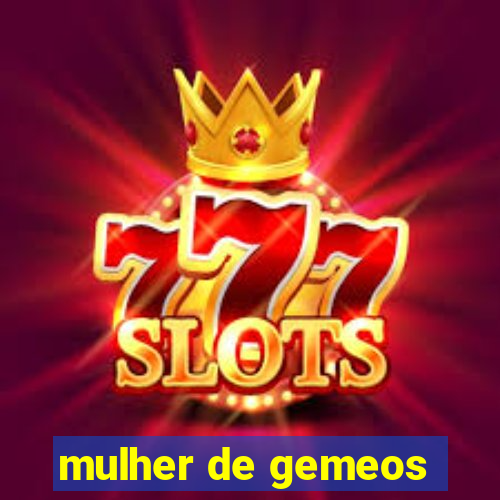 mulher de gemeos
